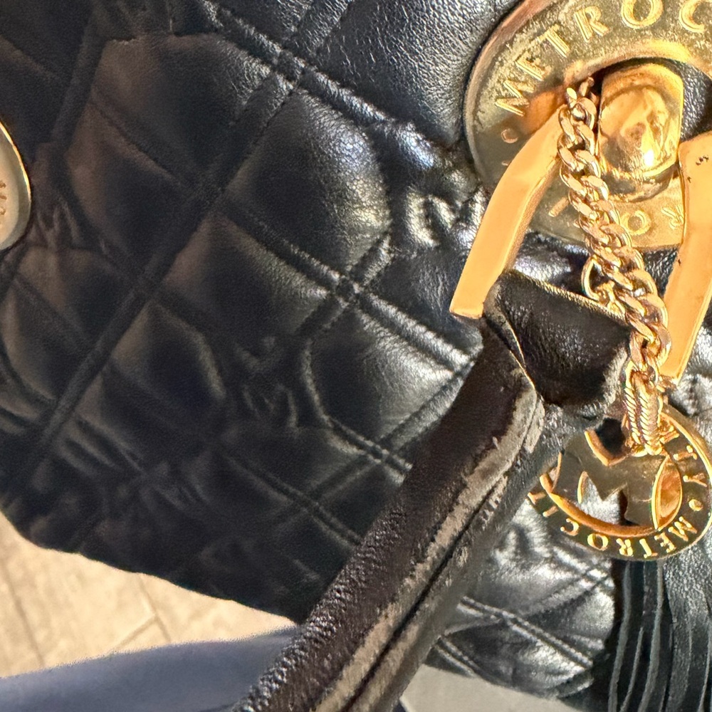 Authentic MetroCity quilted handbag - Picture 8 of 12